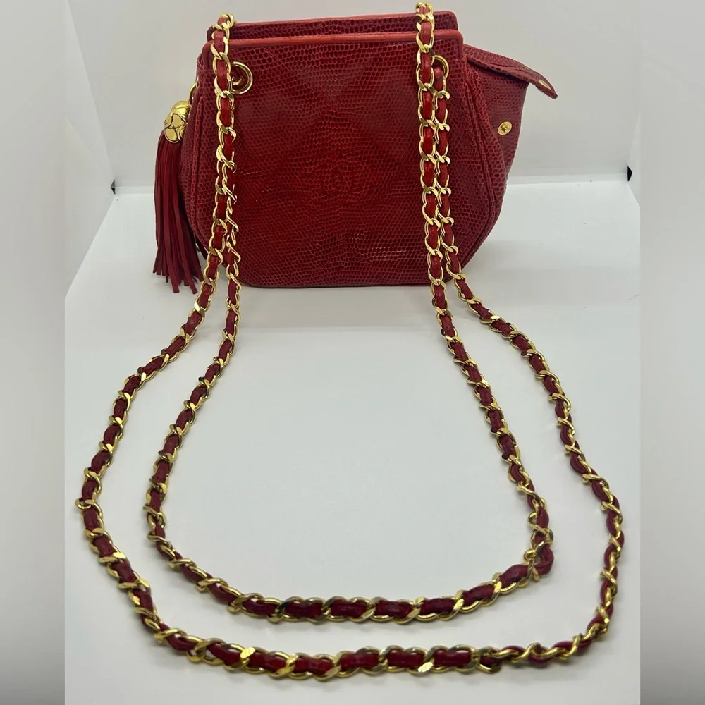 CHANEL Vintage Red Lizard Skin Hexagon Gold Chain Shoulder Bag